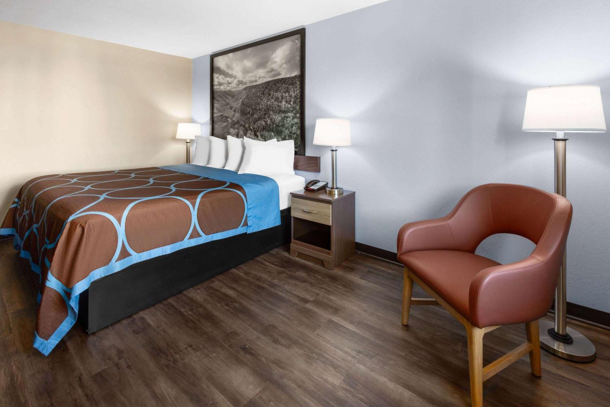 Hotel Super 8 By Wyndham Fairmont Zewnętrze zdjęcie