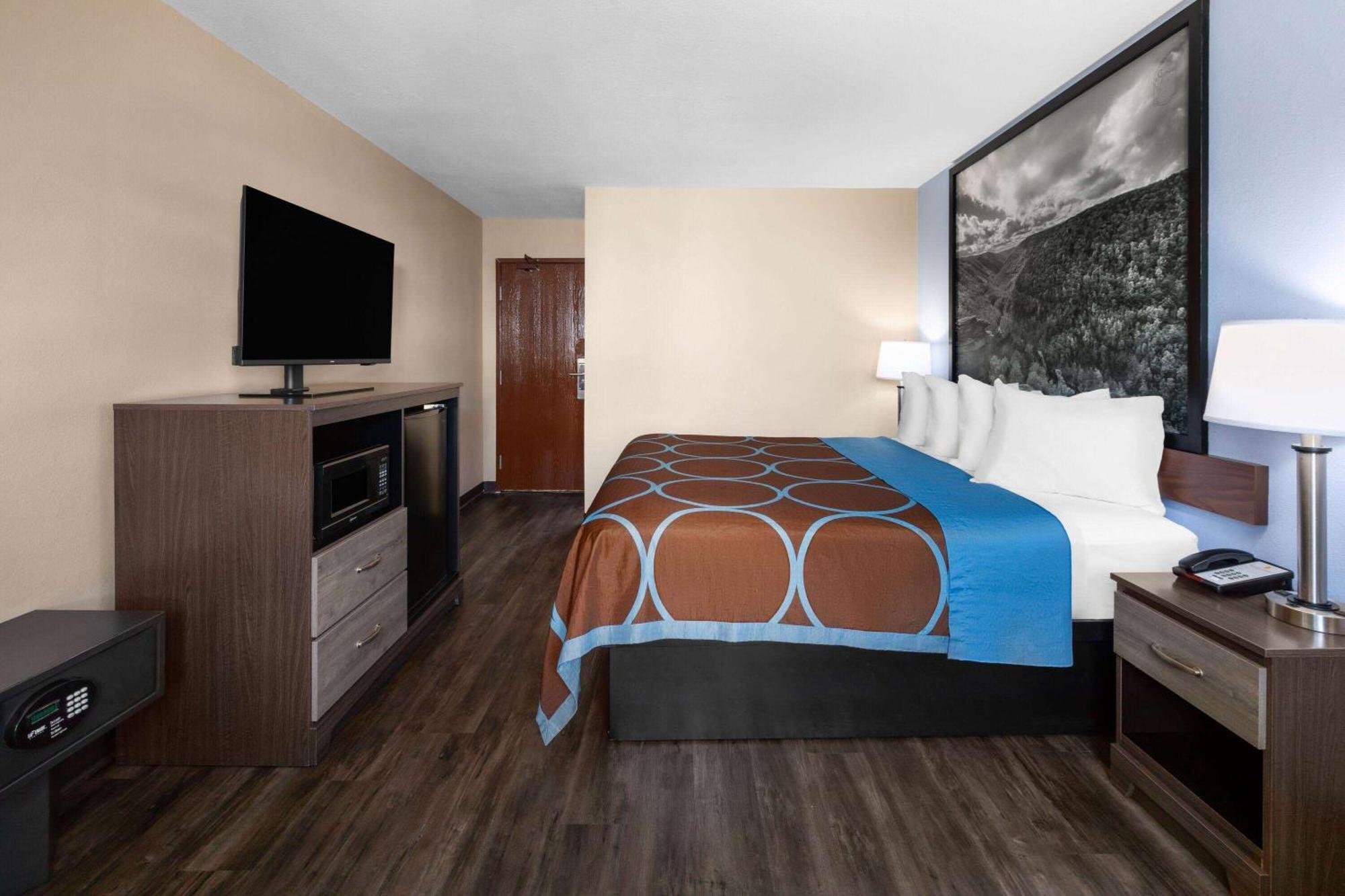 Hotel Super 8 By Wyndham Fairmont Zewnętrze zdjęcie